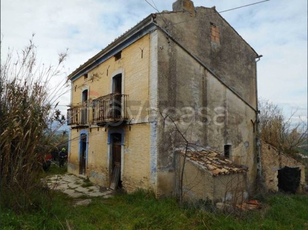 casa indipendente in vendita a Lanciano in zona Colle Campitelli