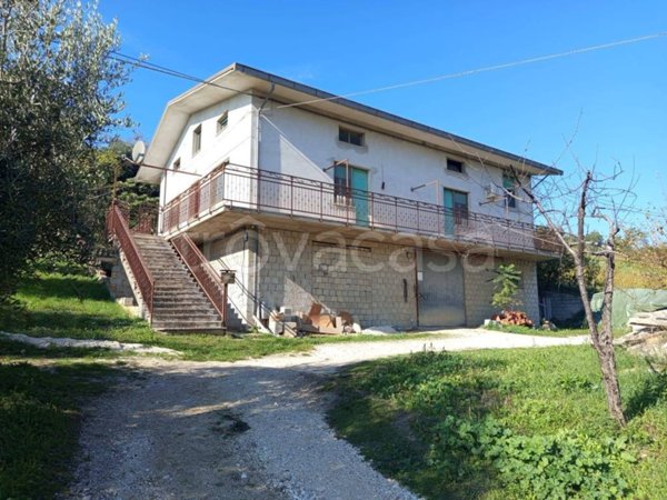 casa indipendente in vendita a Lanciano