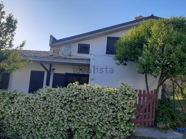 casa indipendente in vendita a Lanciano in zona Marcianese