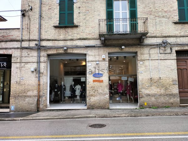 locale commerciale in vendita a Lanciano