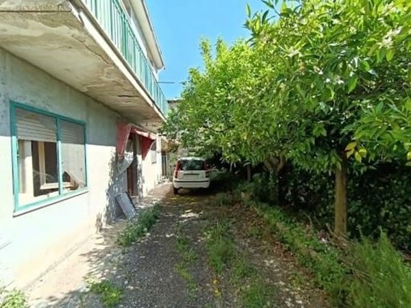 pentavano in vendita a Lanciano in zona Colle Pizzuto