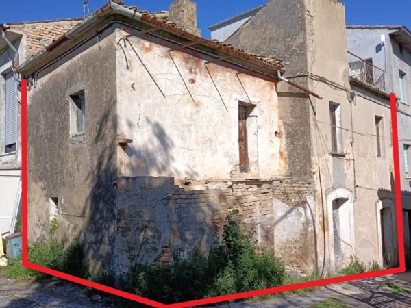 casa indipendente in vendita a Lanciano in zona Colle Pizzuto