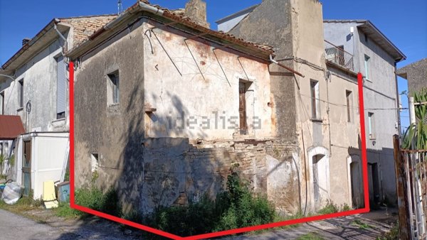 casa indipendente in vendita a Lanciano in zona Colle Pizzuto