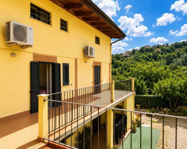 casa indipendente in vendita a Lanciano in zona Santa Maria dei Mesi
