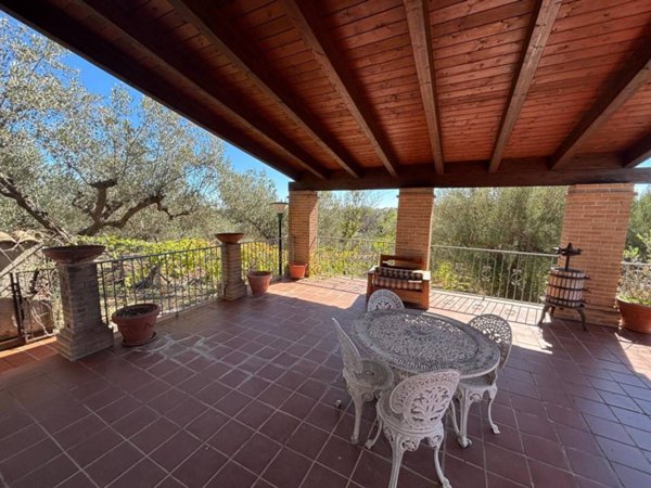 casa indipendente in vendita a Lanciano