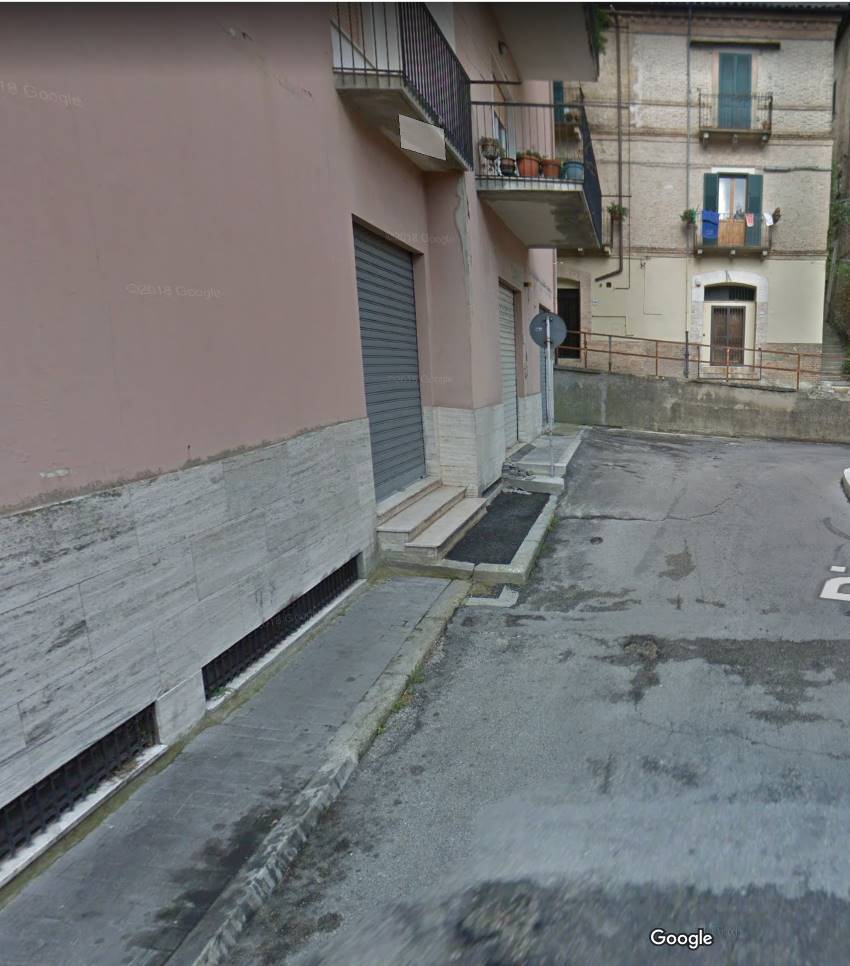 locale commerciale in vendita a Lanciano in zona Sant'Egidio