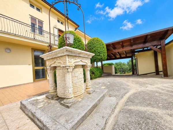 casa indipendente in vendita a Lanciano in zona Follani