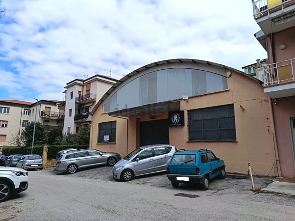 capannone in vendita a Lanciano in zona Santa Croce
