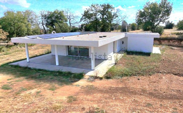 casa indipendente in vendita a Lanciano in zona Follani