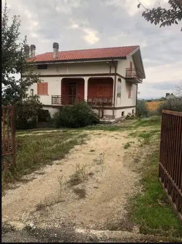 appartamento in vendita a Lanciano in zona Camicie