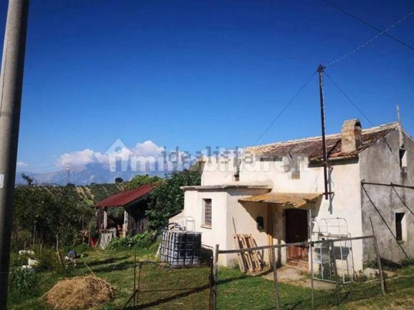 pentavano in vendita a Lanciano in zona Rizzacorno