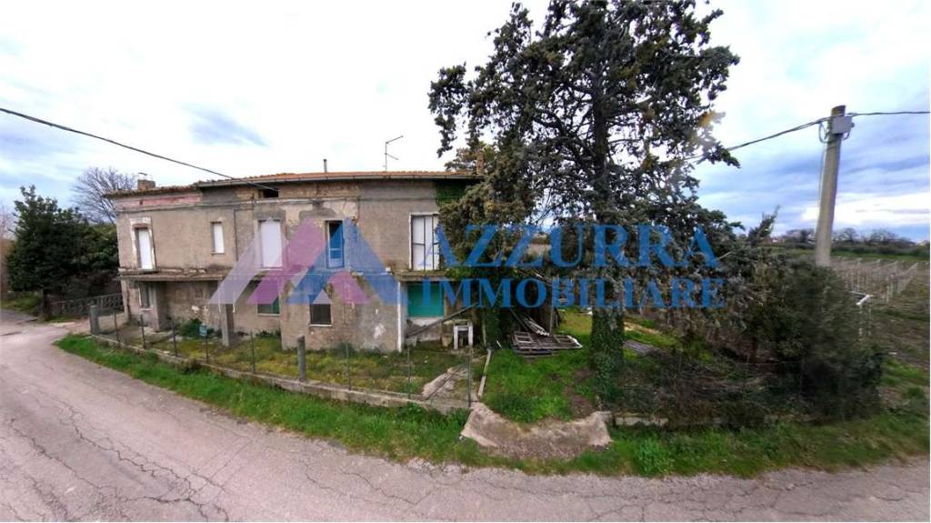 casa indipendente in vendita a Lanciano in zona Iconicella