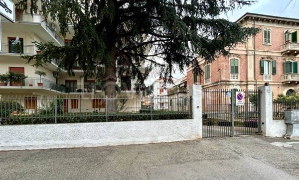 box auto in vendita a Lanciano