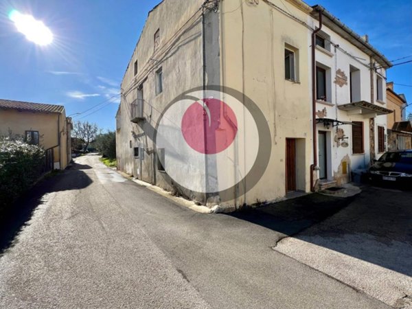 casa indipendente in vendita a Lanciano in zona Sant'Egidio
