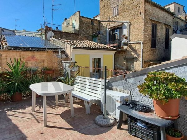 casa indipendente in vendita a Lanciano in zona Sant'Egidio