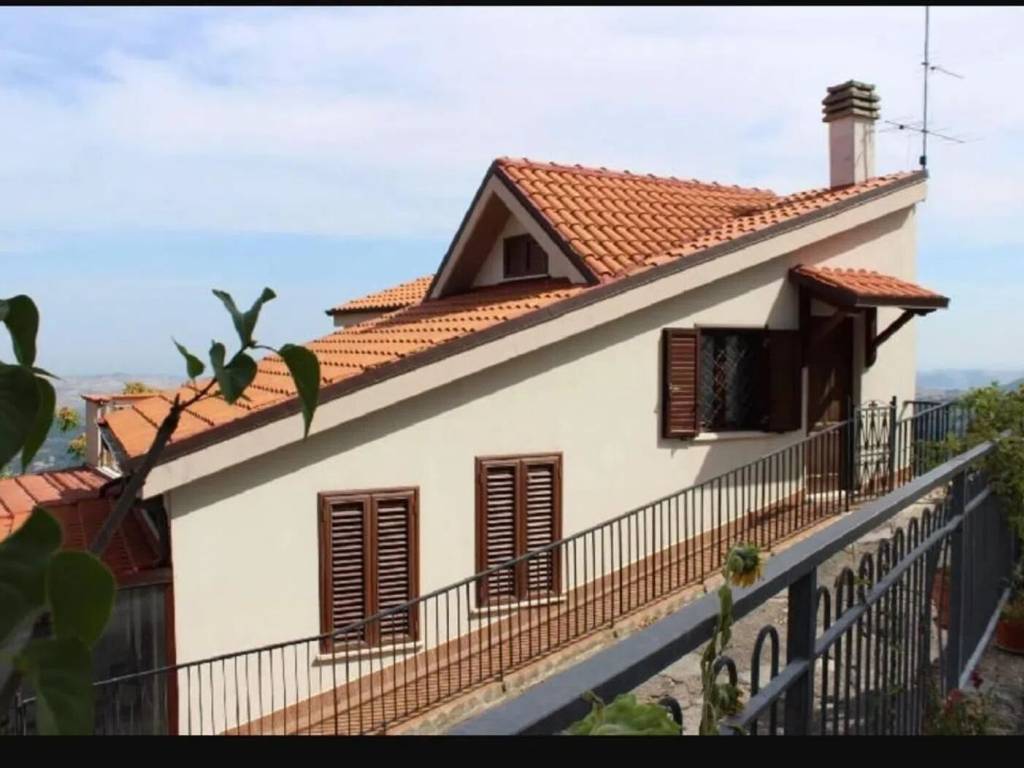 casa indipendente in vendita a Liscia