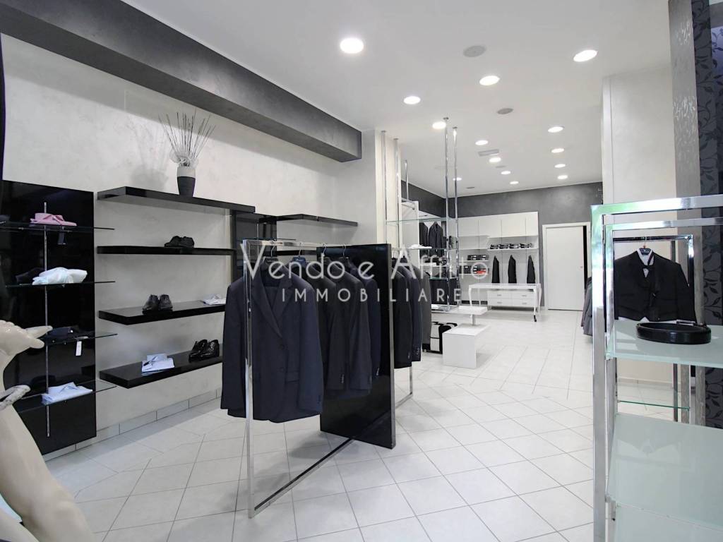 negozio in vendita a Liscia