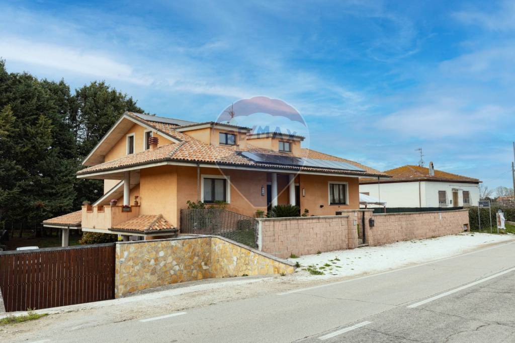 casa indipendente in vendita a Miglianico in zona Piane San Pantaleone