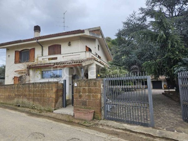 casa indipendente in vendita a Miglianico in zona Valle Sant'Angelo