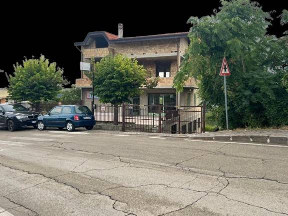 intera palazzina in vendita a Miglianico