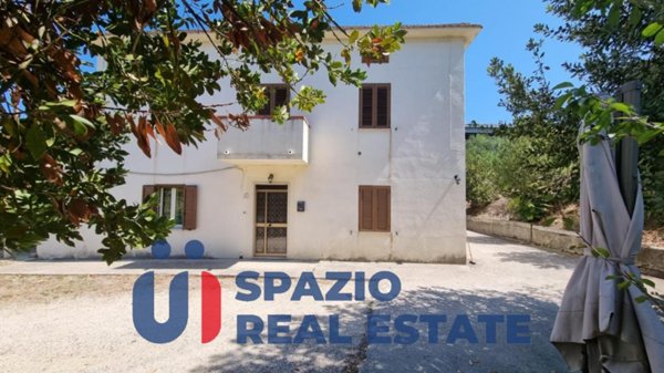 casa indipendente in vendita a Miglianico in zona Valle Sant'Angelo