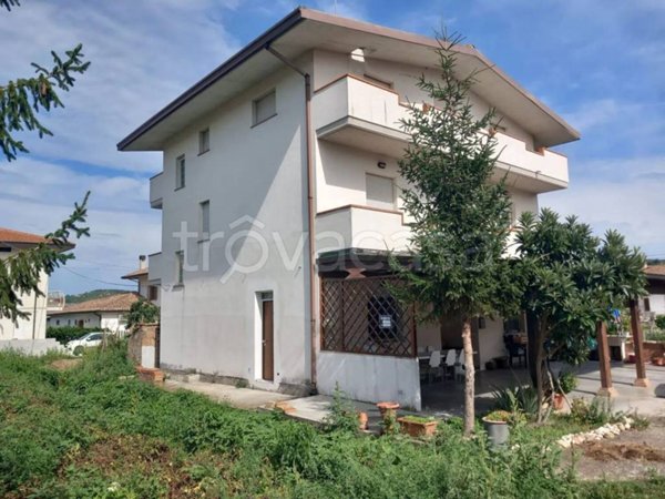 casa indipendente in vendita a Miglianico in zona Cerreto