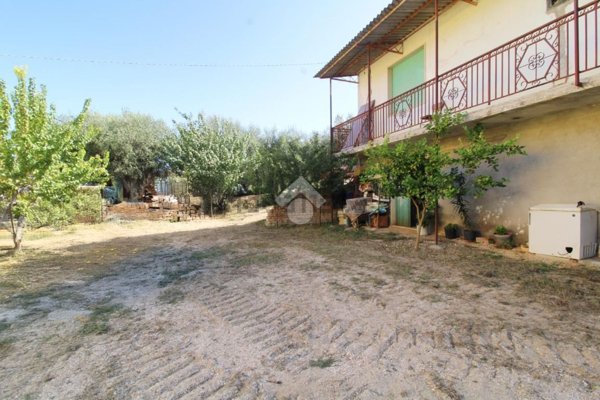 casa indipendente in vendita a Miglianico in zona Montupoli