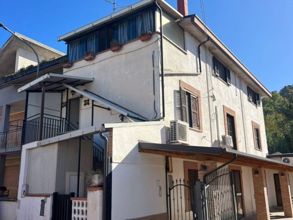 casa indipendente in vendita a Miglianico in zona Cagialone