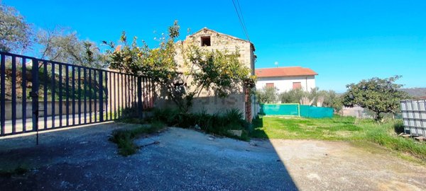 casale in vendita a Miglianico in zona Montupoli