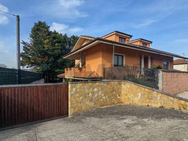 casa indipendente in vendita a Miglianico