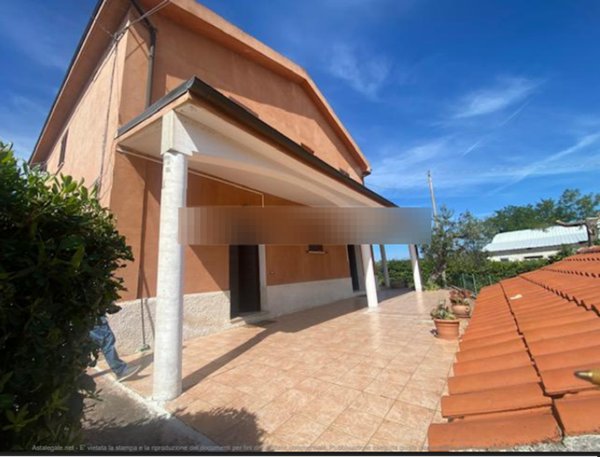 locale di sgombero in vendita a Miglianico in zona Montupoli