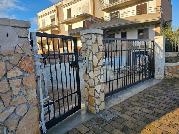 casa indipendente in vendita a Miglianico