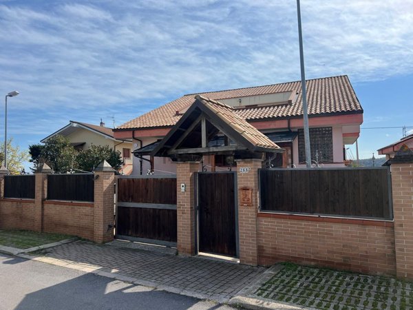 quadrivano in vendita a Miglianico