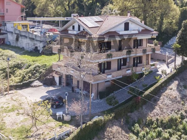 casa indipendente in vendita a Miglianico in zona Cagialone