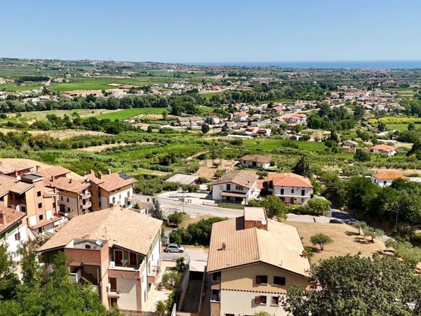 casa indipendente in vendita a Miglianico