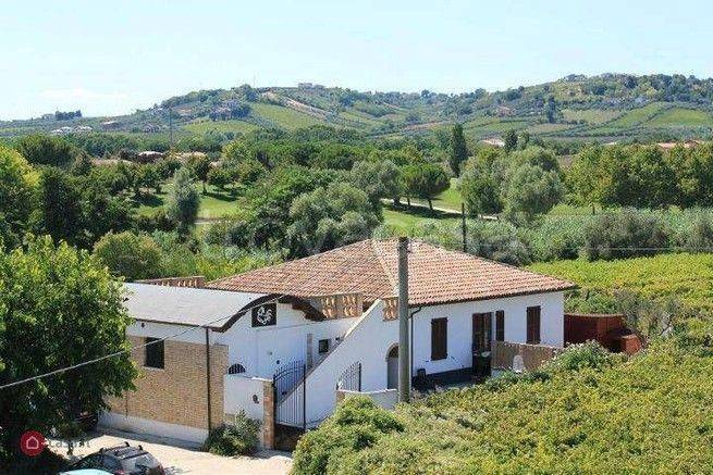 casa indipendente in vendita a Miglianico in zona Cerreto