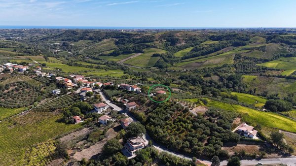 casa indipendente in vendita a Miglianico in zona Cerreto