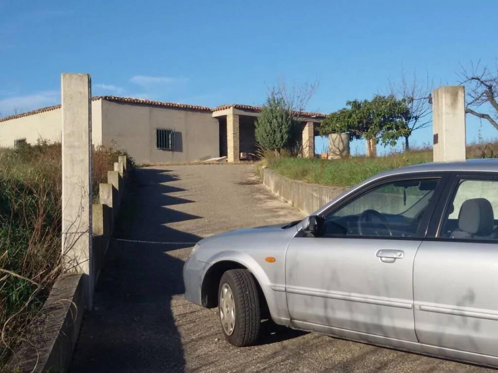 casa indipendente in vendita a Monteodorisio