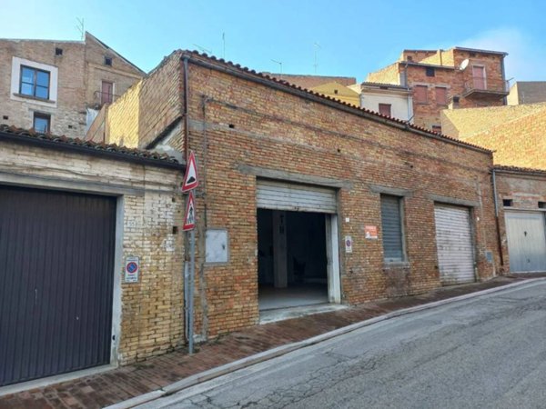 negozio in vendita a Monteodorisio
