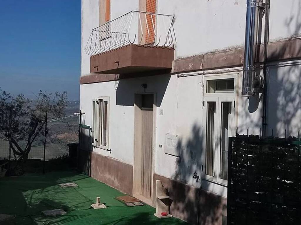 casa indipendente in vendita a Monteodorisio