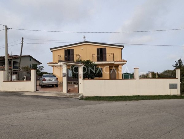 casa indipendente in vendita a Monteodorisio