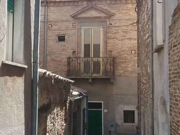 casa indipendente in vendita a Monteodorisio
