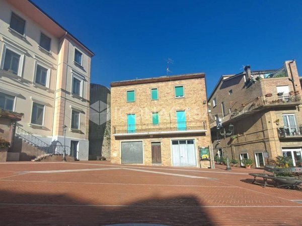 casa indipendente in vendita a Monteodorisio