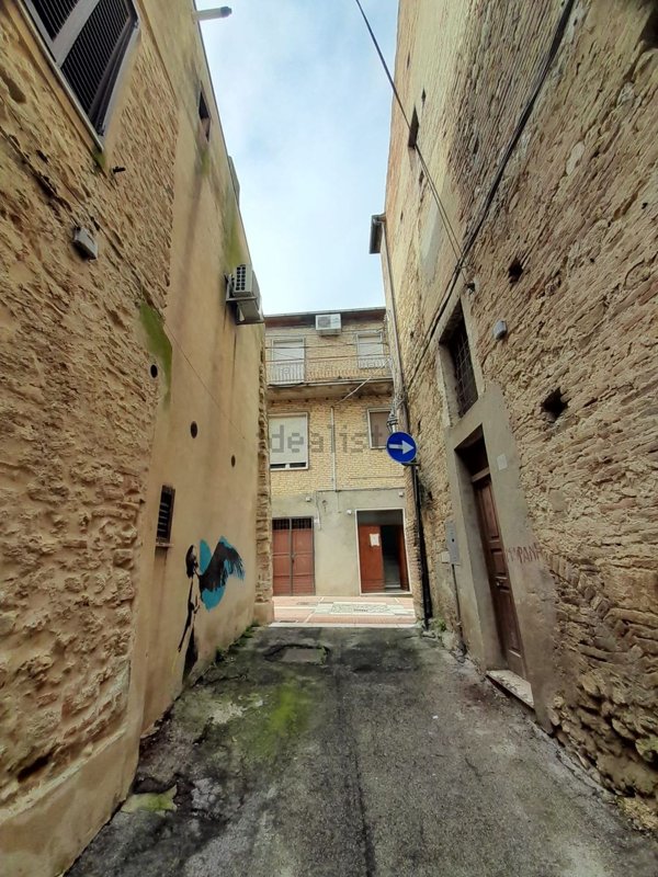 casa indipendente in vendita a Monteodorisio