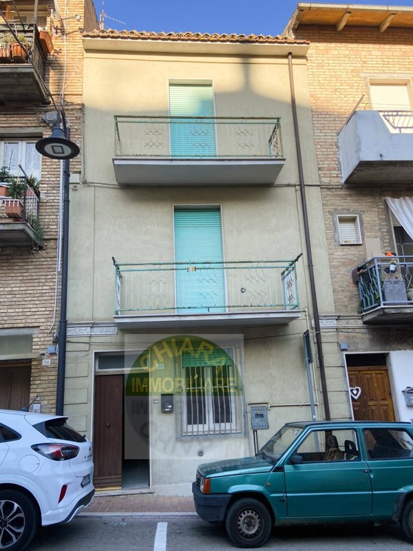 casa indipendente in vendita a Monteodorisio