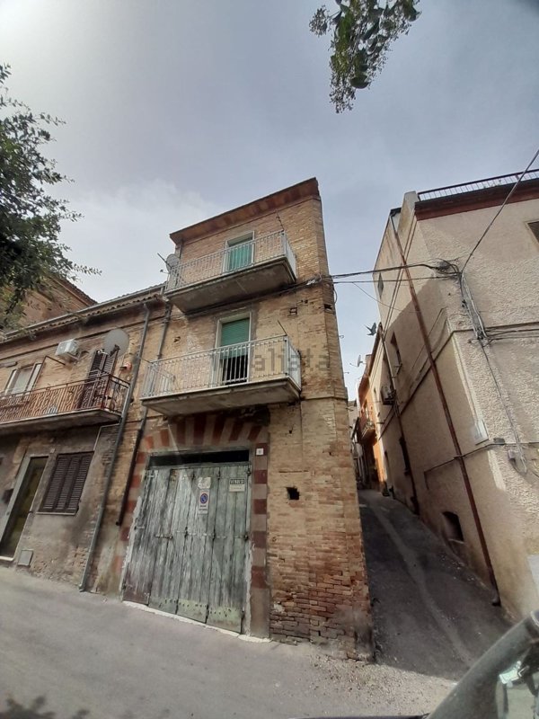 casa indipendente in vendita a Monteodorisio