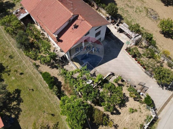 casa indipendente in vendita a Mozzagrogna in zona Fonte della Noce