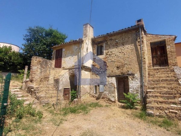 casa indipendente in vendita a Mozzagrogna