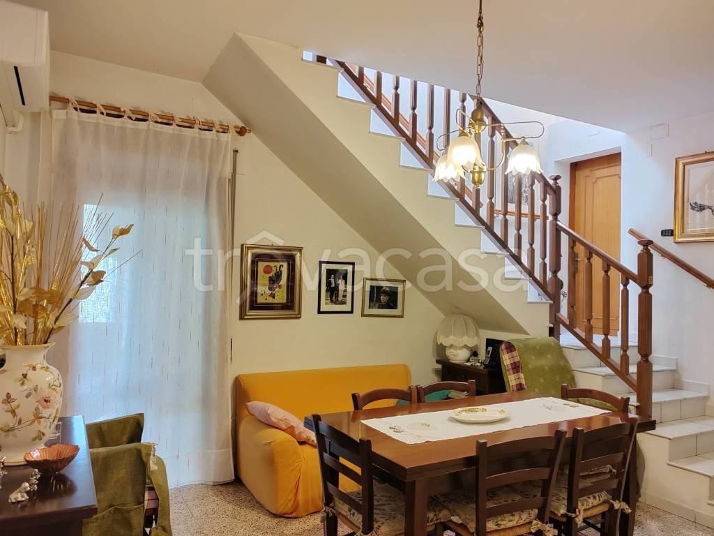 appartamento in vendita a Mozzagrogna in zona Villa Romagnoli