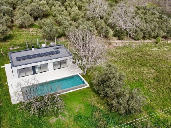 casa indipendente in vendita a Mozzagrogna in zona Rosciavizza